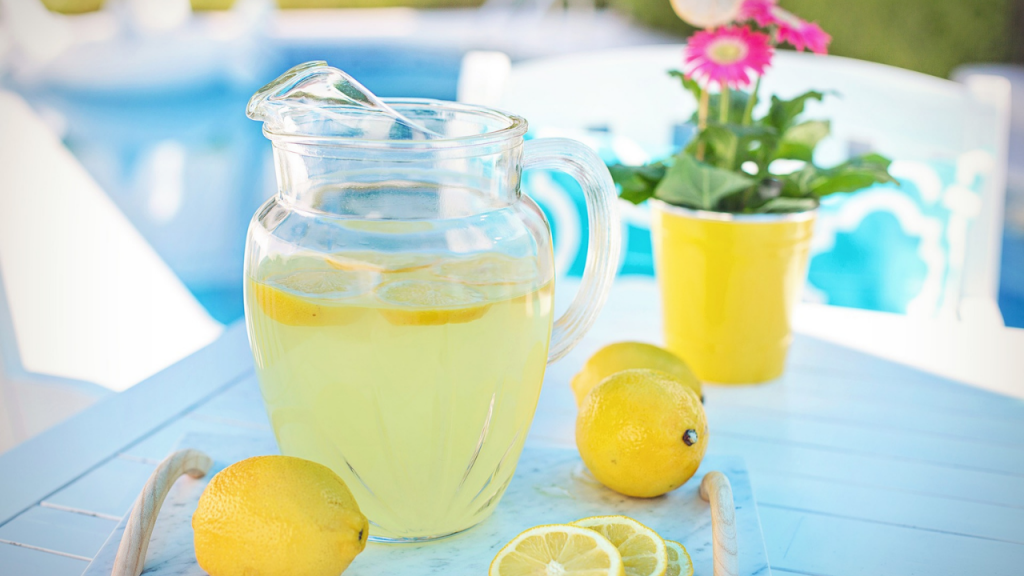 Using lemon juice to treat allergies